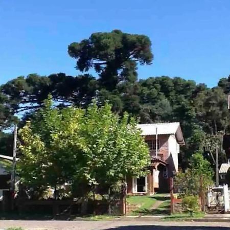 Hospedagem Da Dona Carla 卡内拉 外观 照片