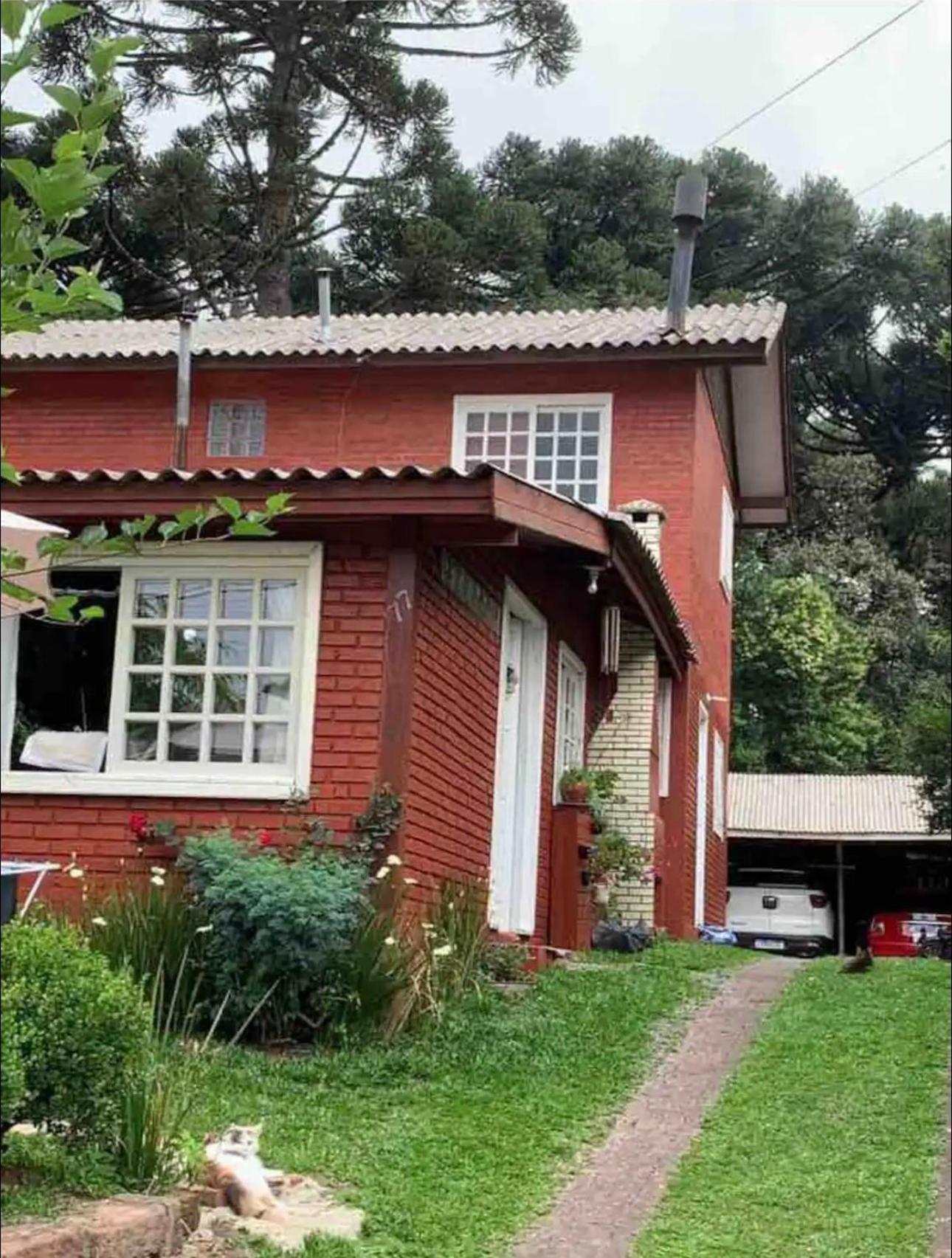 Hospedagem Da Dona Carla 卡内拉 外观 照片